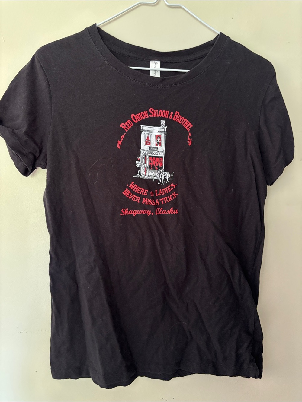 NWOT Red Onion Saloon & Brothel Tshirt